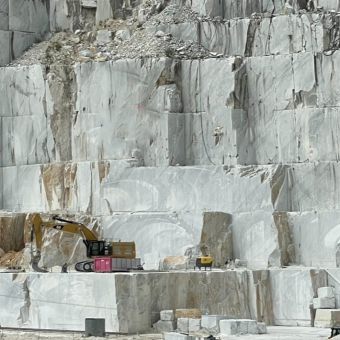 Origin of natural stone – knowledge from the quarry
